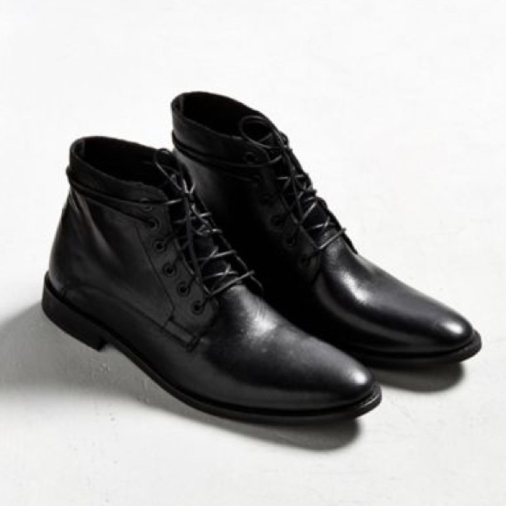 Urban Outfitters Men’s Black Leather Boots 10